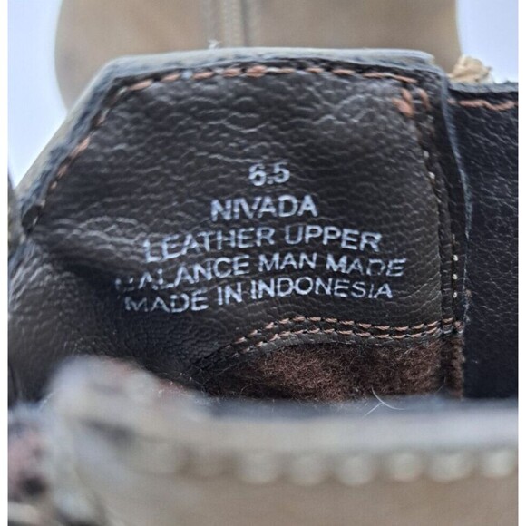 Blondo Nivada Waterproof Taupe Leather Ankle Boots Zipper Size Women's 6.5 - Picture 11 of 11